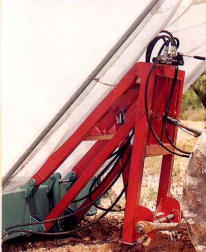 tractor4.jpg (7454 bytes)